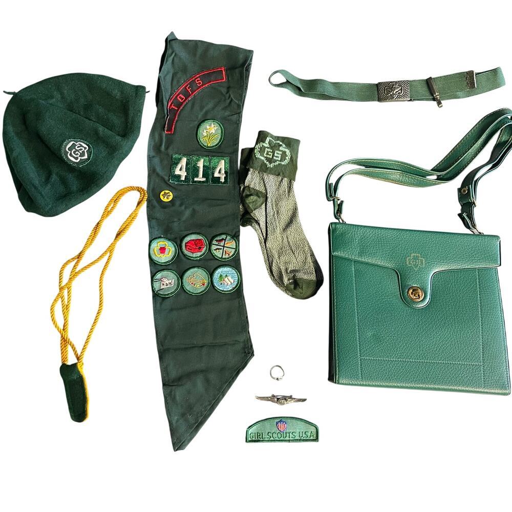 Vintage 1960's Girls Scout Lot w/ Purse Badges Pins Sash Sock s Kangool Beanie